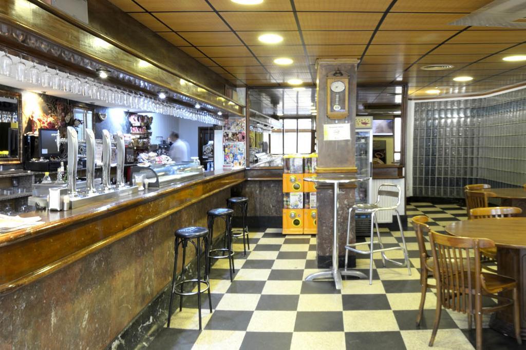 Hostal Goyo Garray Exterior photo
